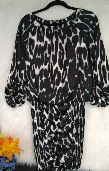 Jessica Simpson Black White and Gray Animal Print Long Sleeve Dress Size 6 - Picture 5 of 10